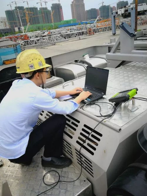 智能公司研发的首台轮胎吊车型zrt300力矩限制器完成算法验证